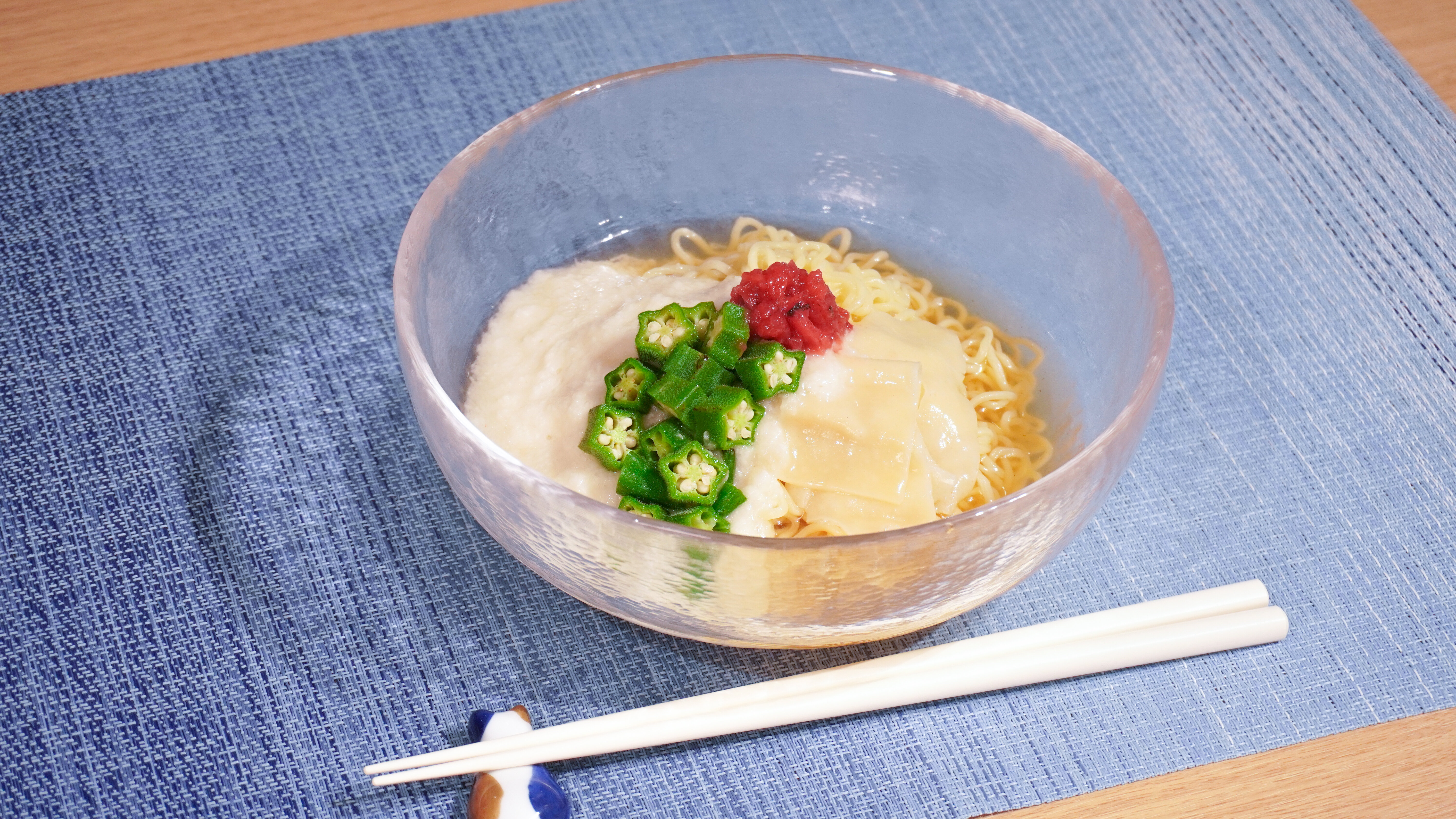 冷やし梅とろろワンタンメン